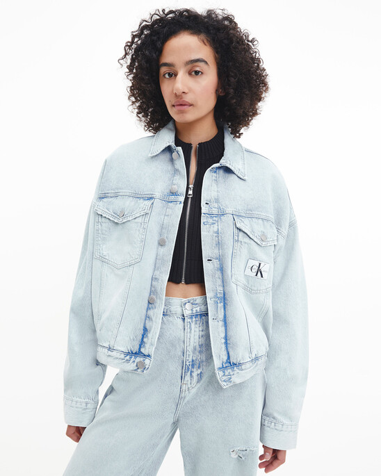 OVERSIZED CROPPED DENIM JACKET