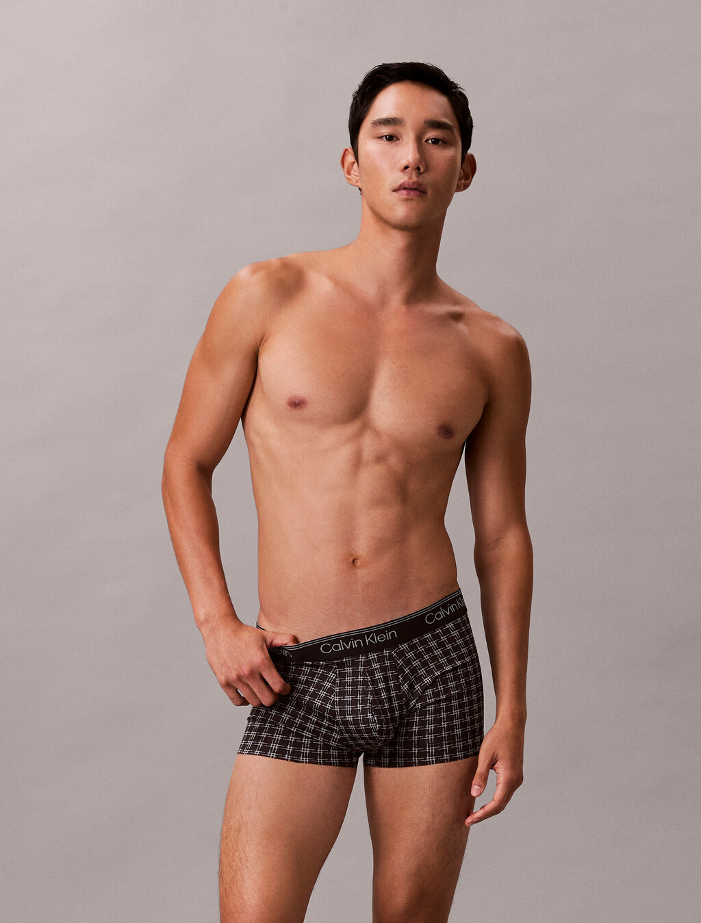 Low Rise Trunks - Micro Stretch Cooling, RACETRACK PLAID+BLACK/SLEET, hi-res