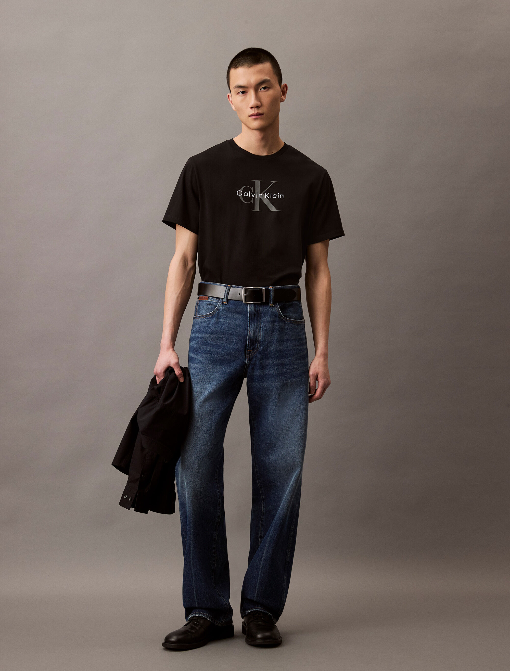  Jeans LV04RB862G UB1 Tシャツ Monogram Logo Tee Calvin Klein® | LV04RB862GYAA