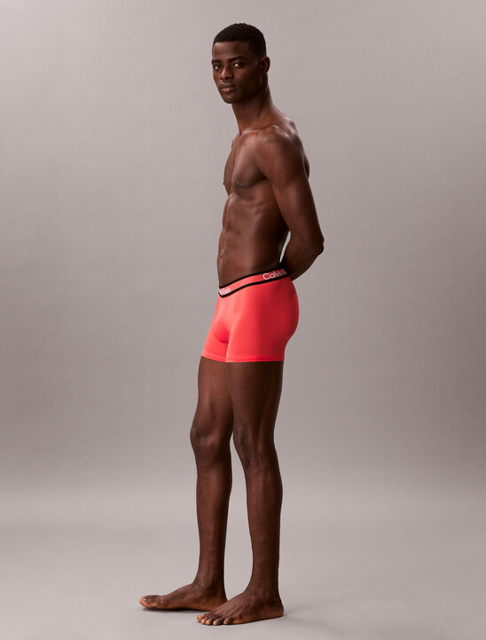 Trunks - Icon Active Mesh