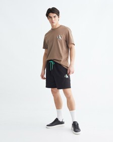 INFINITE COOL MONOGRAM REGULAR TEE, Shitake, hi-res