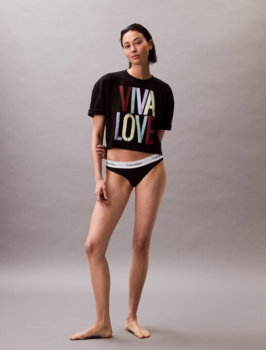 Pride Viva Love Graphic Cropped Relaxed T-Shirt
