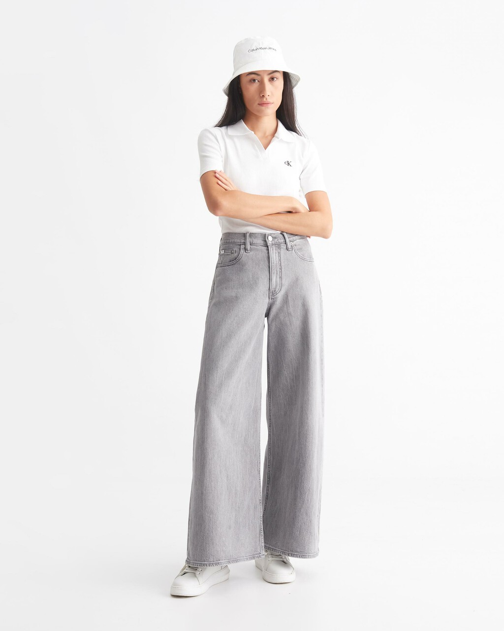 SUSTAINABLE LOW RISE LOOSE JEANS, Bleached Grey Pleated, hi-res