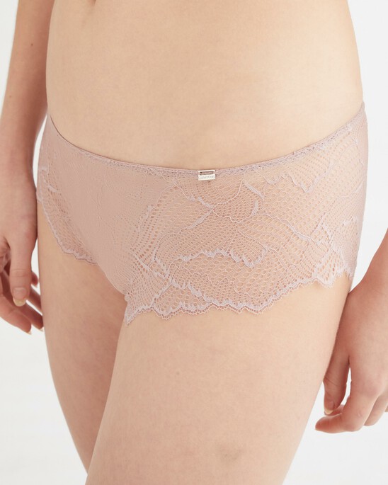 SCALLOPED LACE HIPSTER