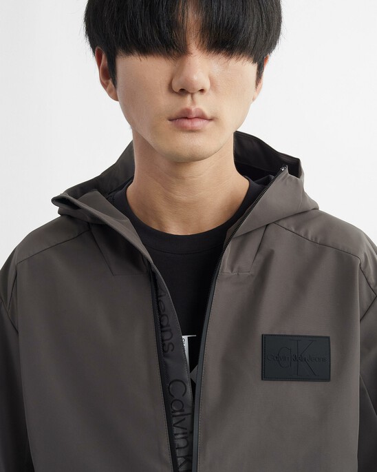 WEATHERPROOF WINDBREAKER