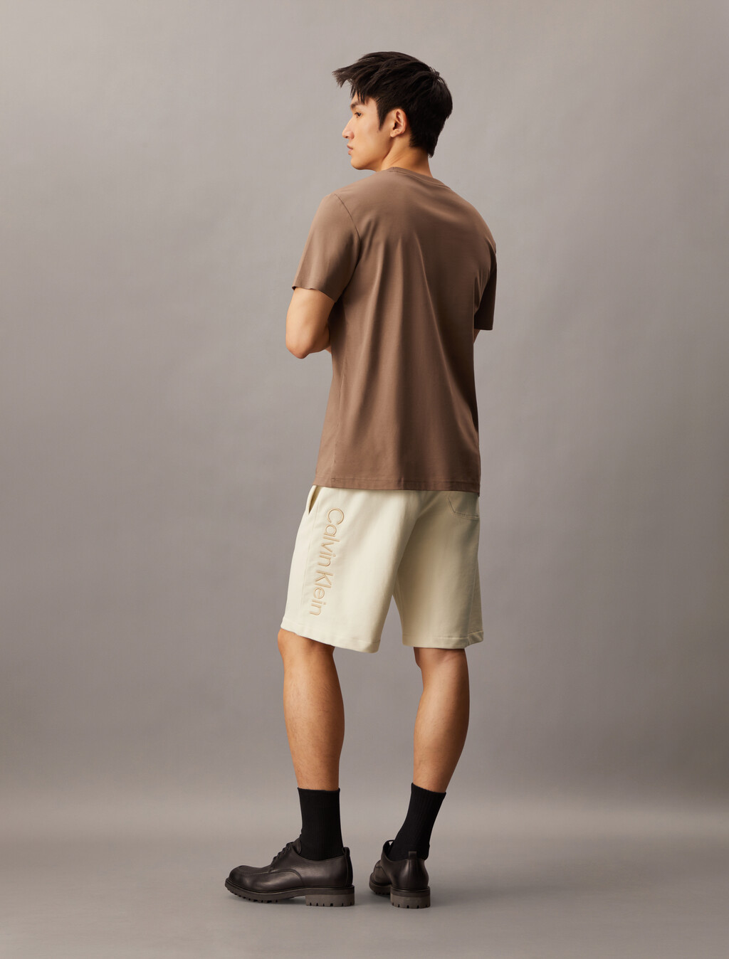 Standard Logo Terry Short, Turtledove, hi-res