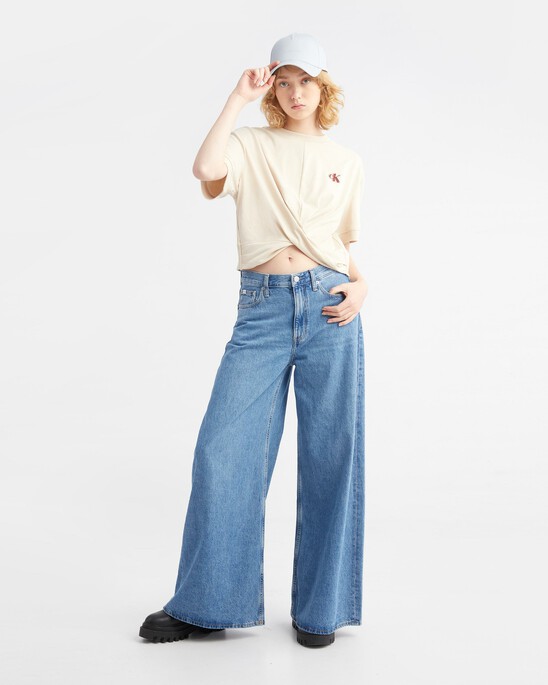 INFINITE COOL FRONT KNOT TEE