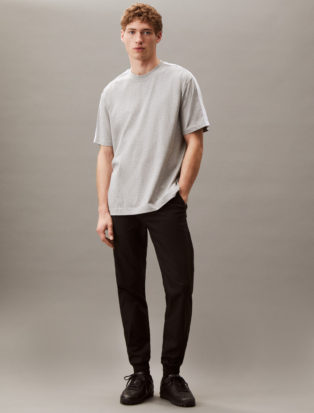 Essential Relaxed Tee, BC01 Light Grey Heather, hi-res