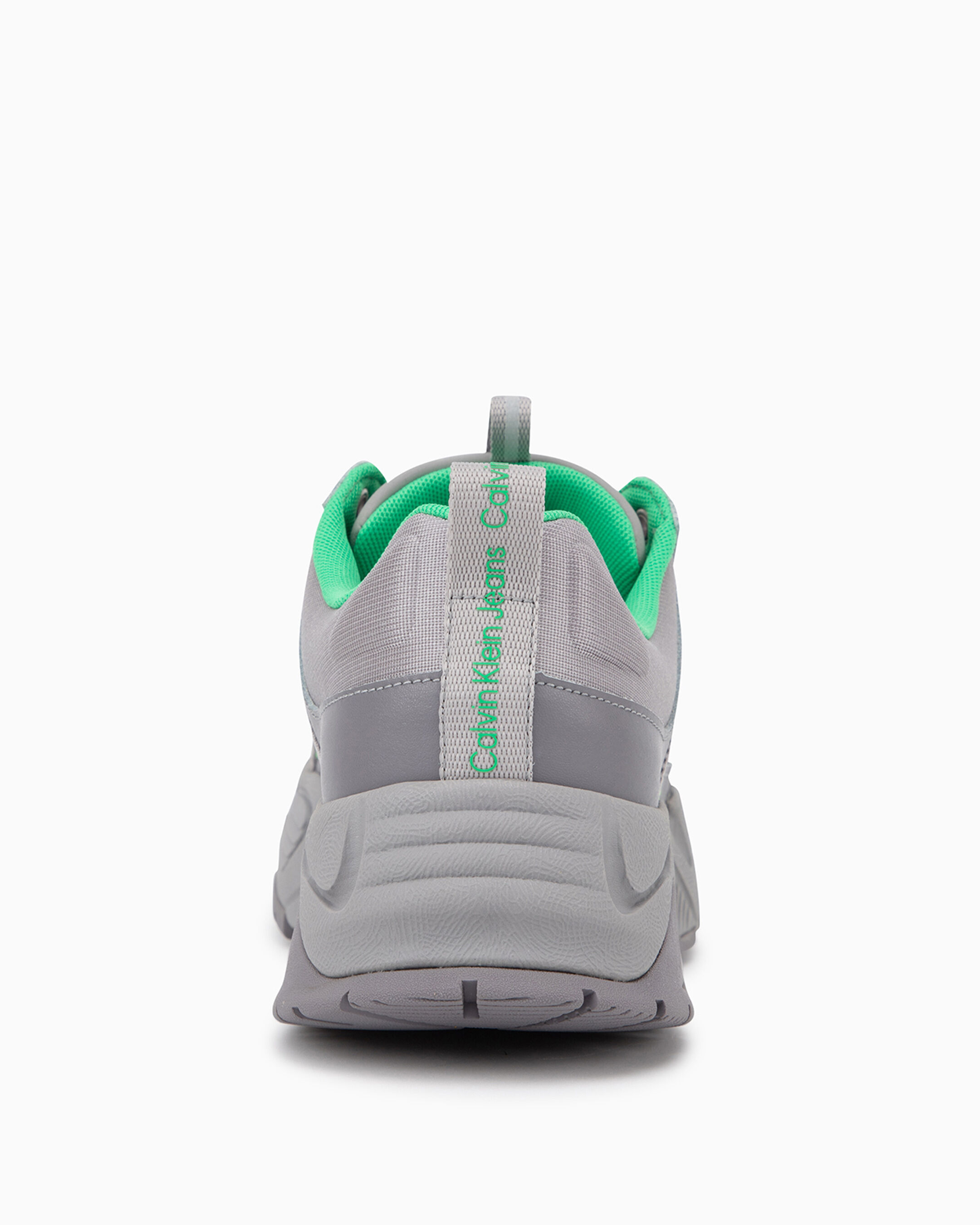 Chunky best sale trainers nike