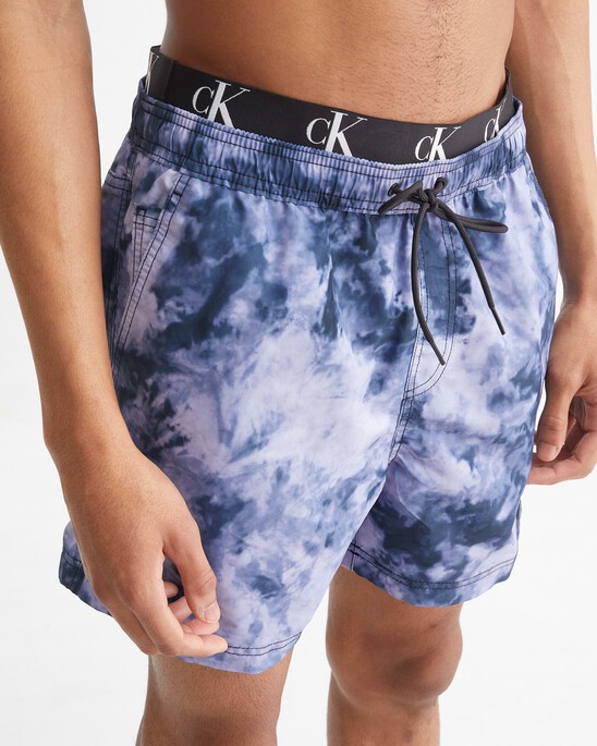TIE DYE PRINT DOUBLE WAISTBAND MEDIUM SWIM SHORTS