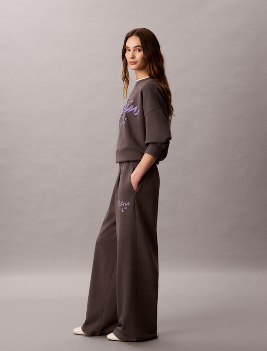 Pleated Sweatpants
