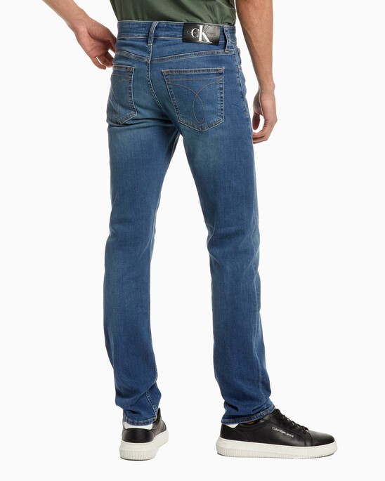 Core Vintage Wash Slim Jeans