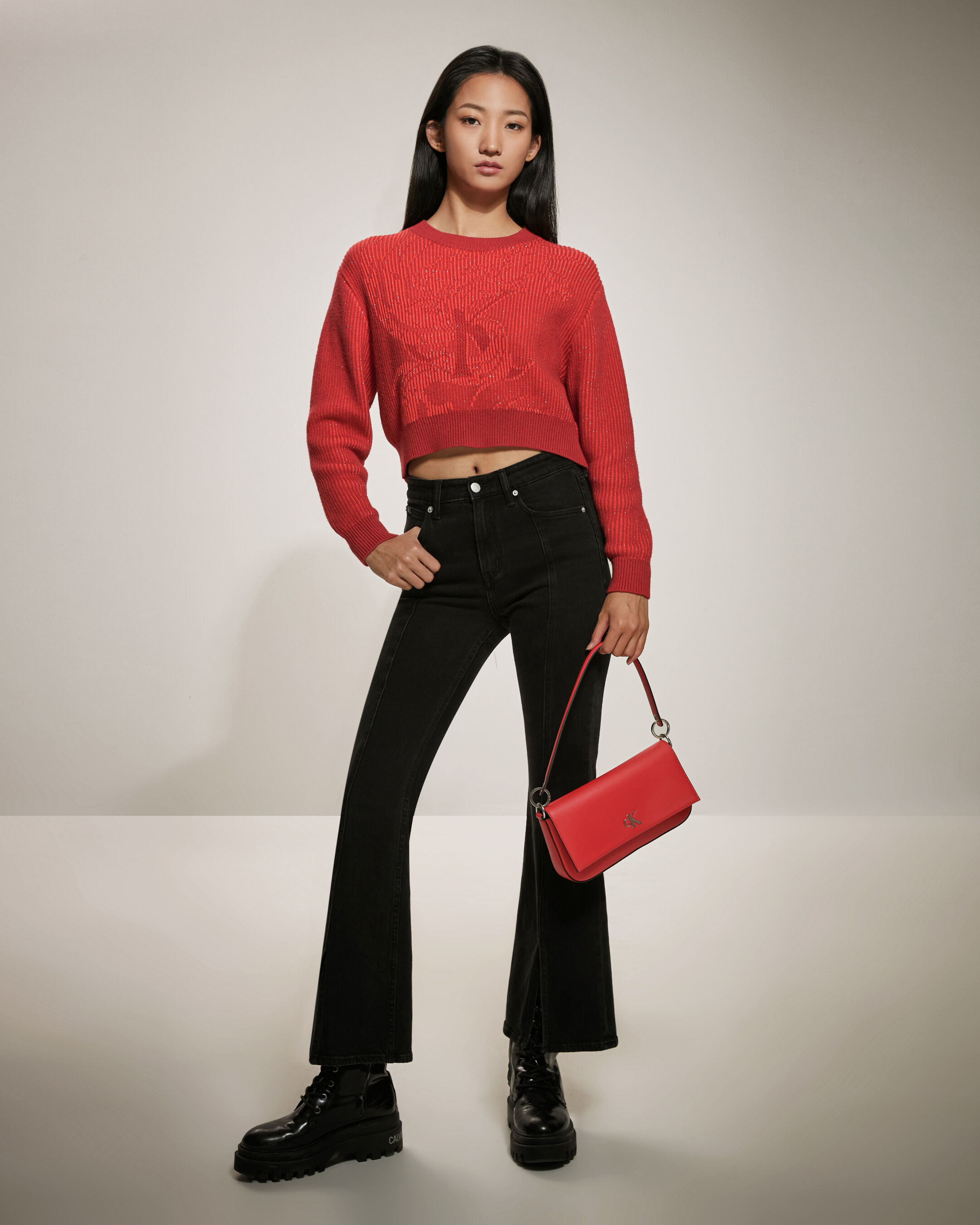 Calvin klein hotsell flap shoulder bag