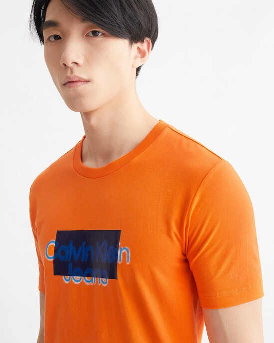 Movements Blurry Logo Slim Tee