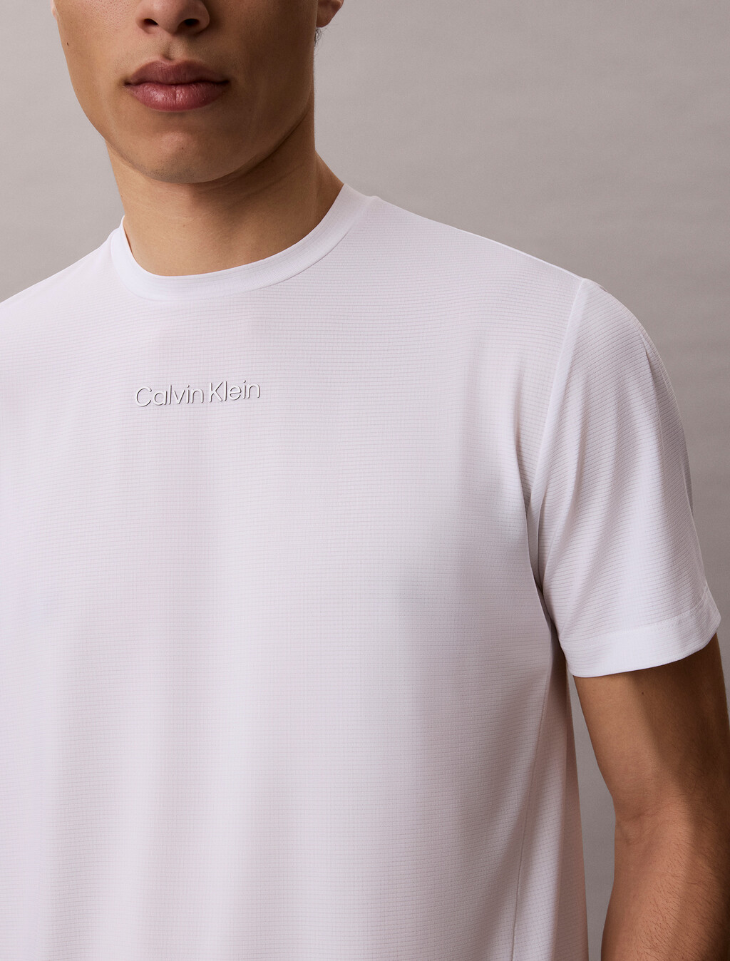 Icon Sport Mesh Short Sleeve Tee, Classic White, hi-res