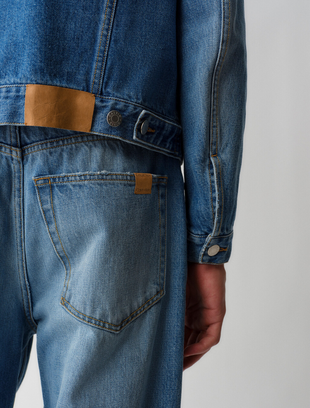 05 Low Rise Wide Leg Jeans, Light Blue, hi-res