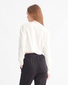 ESSENTIALS CROPPED LONG SLEEVE TEE, WHITE SUEDE, hi-res