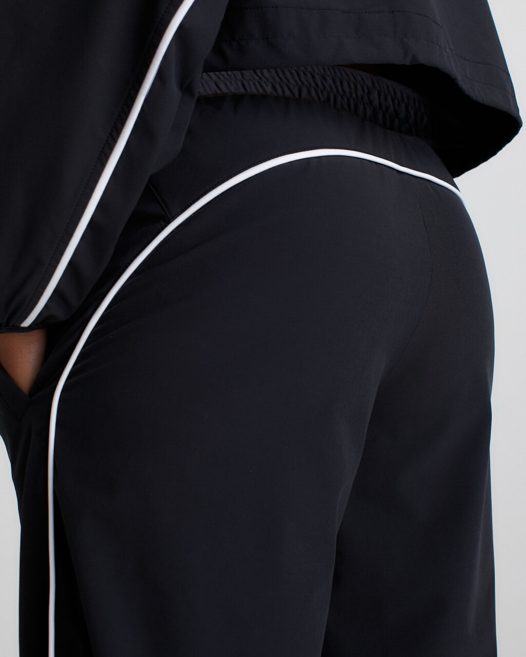 Relaxed Parachute Pants, BLACK BEAUTY, hi-res