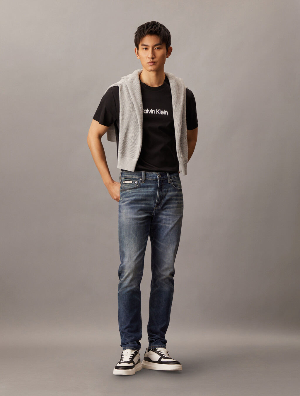 Slim Calvin Klein Motion Blur Tee, Black, hi-res
