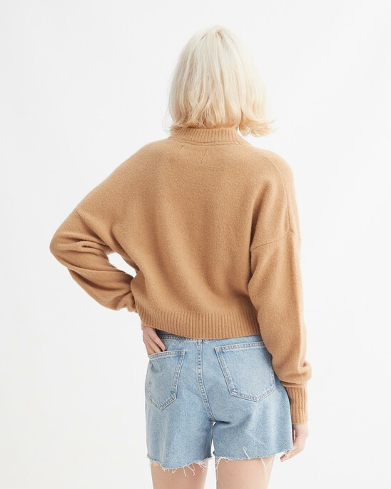 Archive Neturals V Neck Pullover Sweater