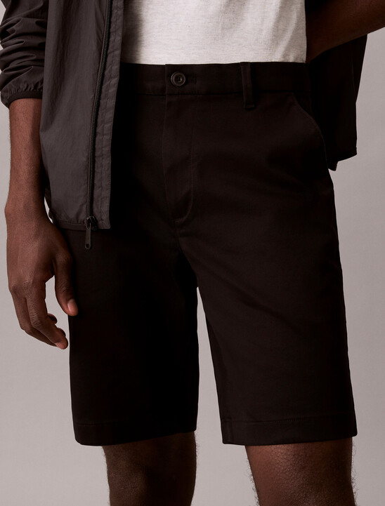 Refined Stretch Chino Short