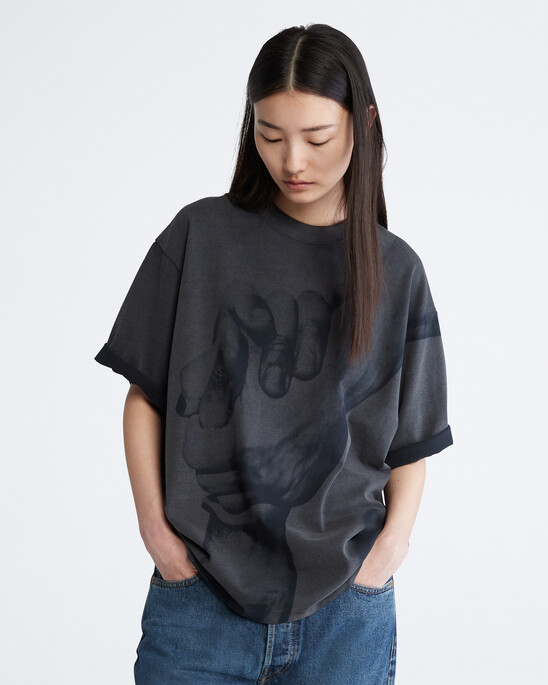 STANDARDS RELAXED GRASP GRAPHIC T-SHIRT