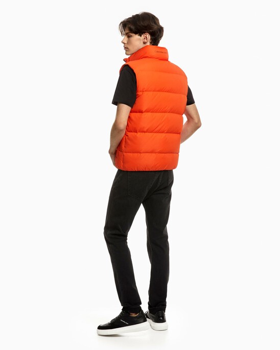 ESSENTIALS DOWN VEST