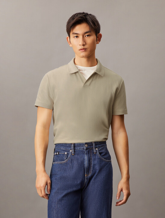 Textured Open Collar Knit Polo