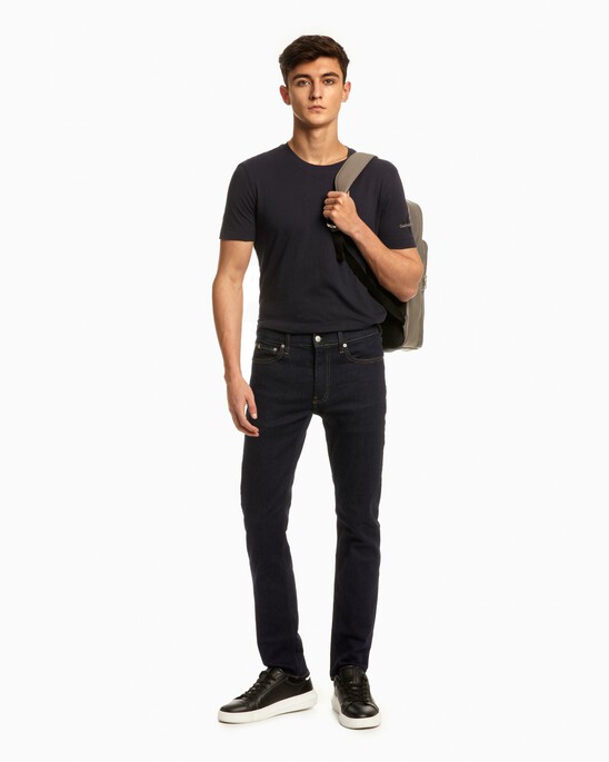 Core Slim Jeans