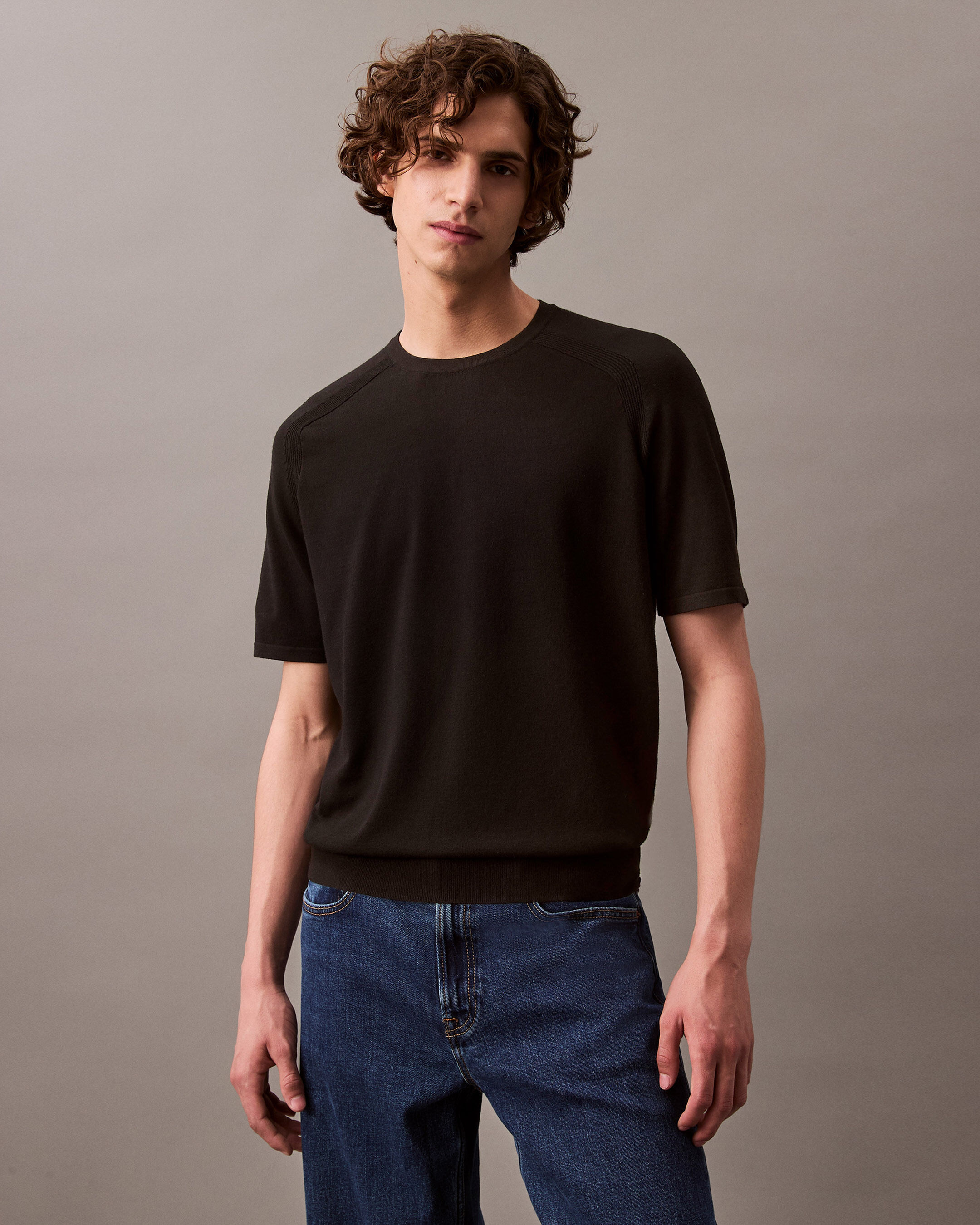 Tシャツ・カットソー SATUR Classic Crew Neck Half Knit Black SA252MKT03BK Arctic Knit™ Crew Sweatshirt – Knickerbocker