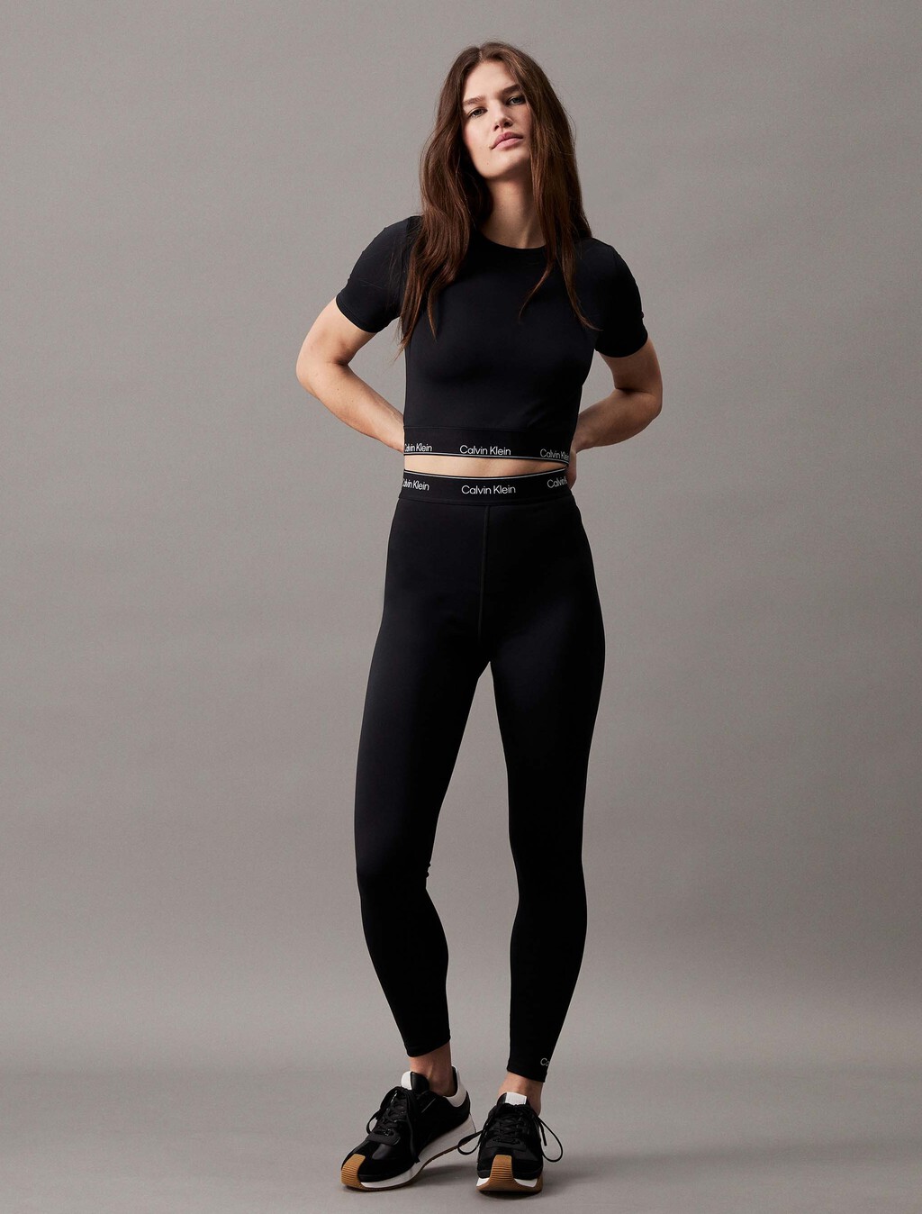 Modern Sport Short Sleeve Tee, Black Beauty, hi-res