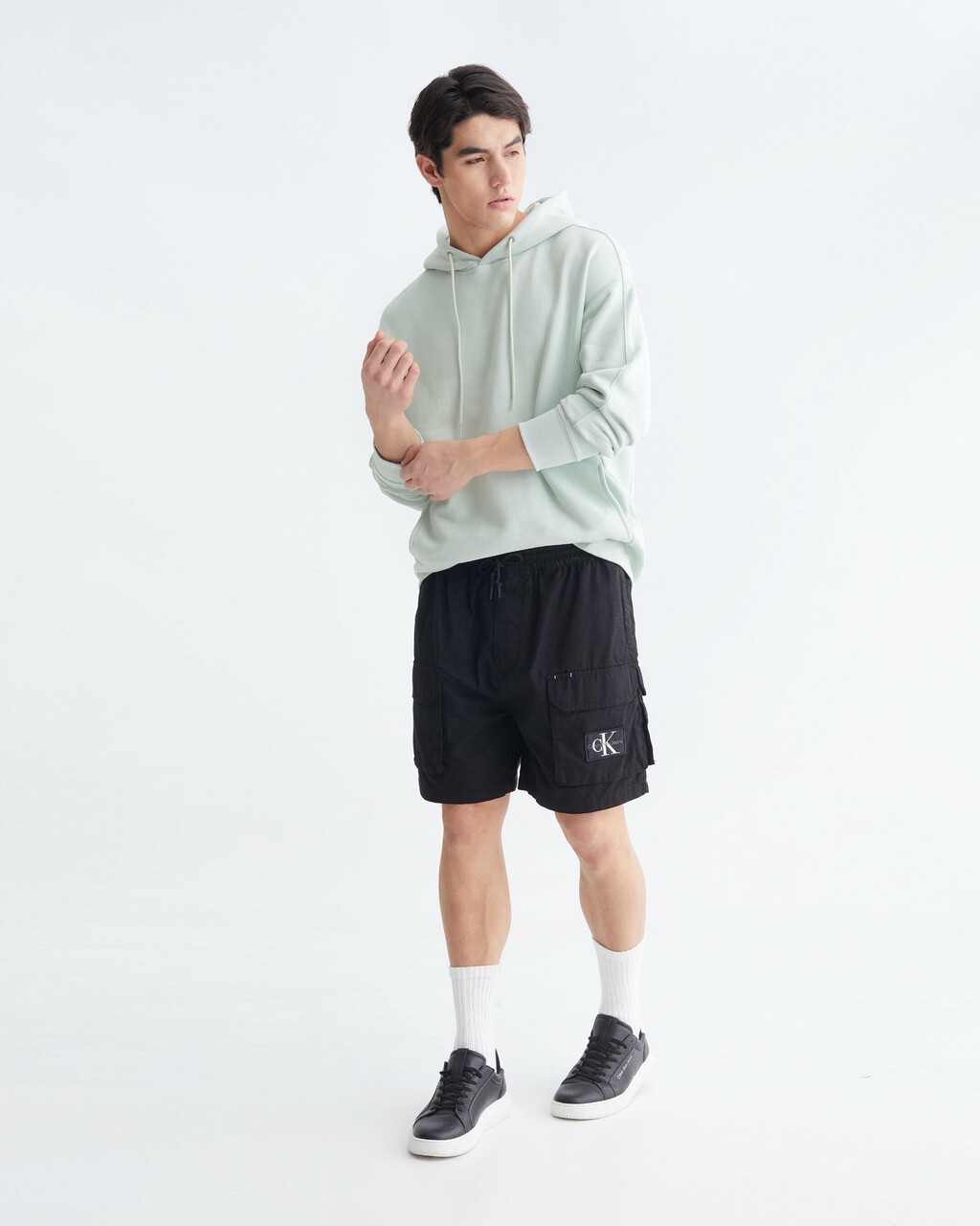 ICONIC UTILITY MULTI-POCKET CARGO SHORTS, Ck Black, hi-res