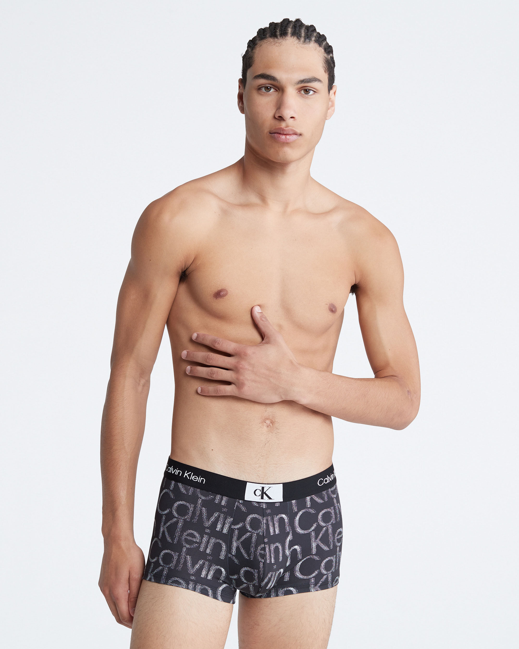 Cheapest calvin on sale klein trunks