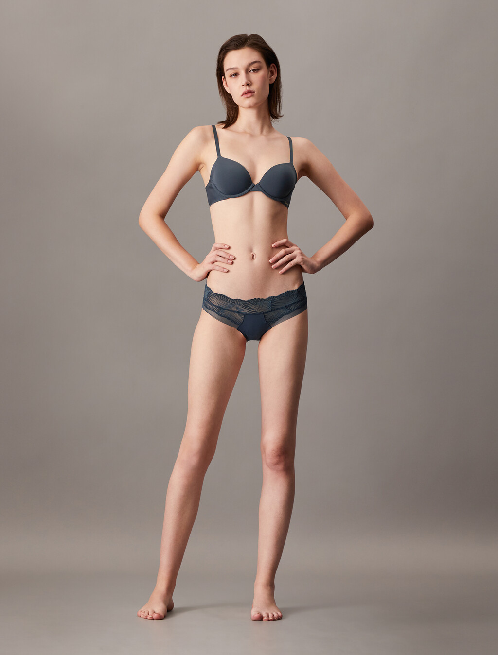 Invisibles Line Extension Lightly Lined Perfect Coverage Bra, Ink, hi-res