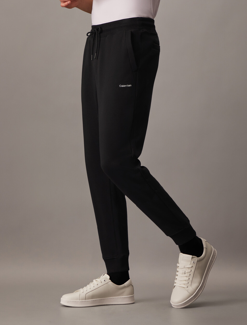 Institutional Logo Sweatpants, Ck Black, hi-res