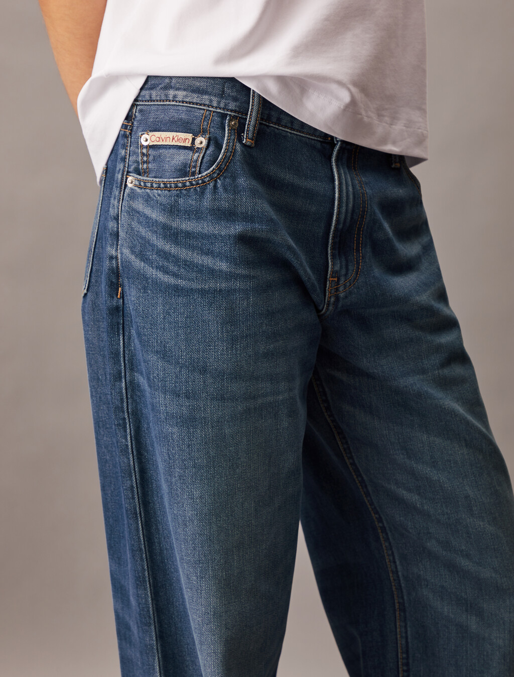 37.5 Low Rise Relaxed Jeans, Denim Medium, hi-res