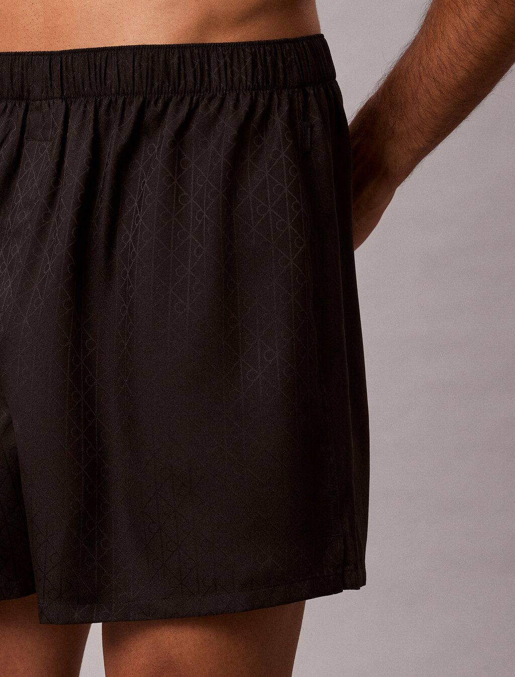 Satin Jacquard Pyjama Shorts, 19524 TEENIE DELUSTER EMBLEM+BLACK/ASHFORD GRAY, hi-res