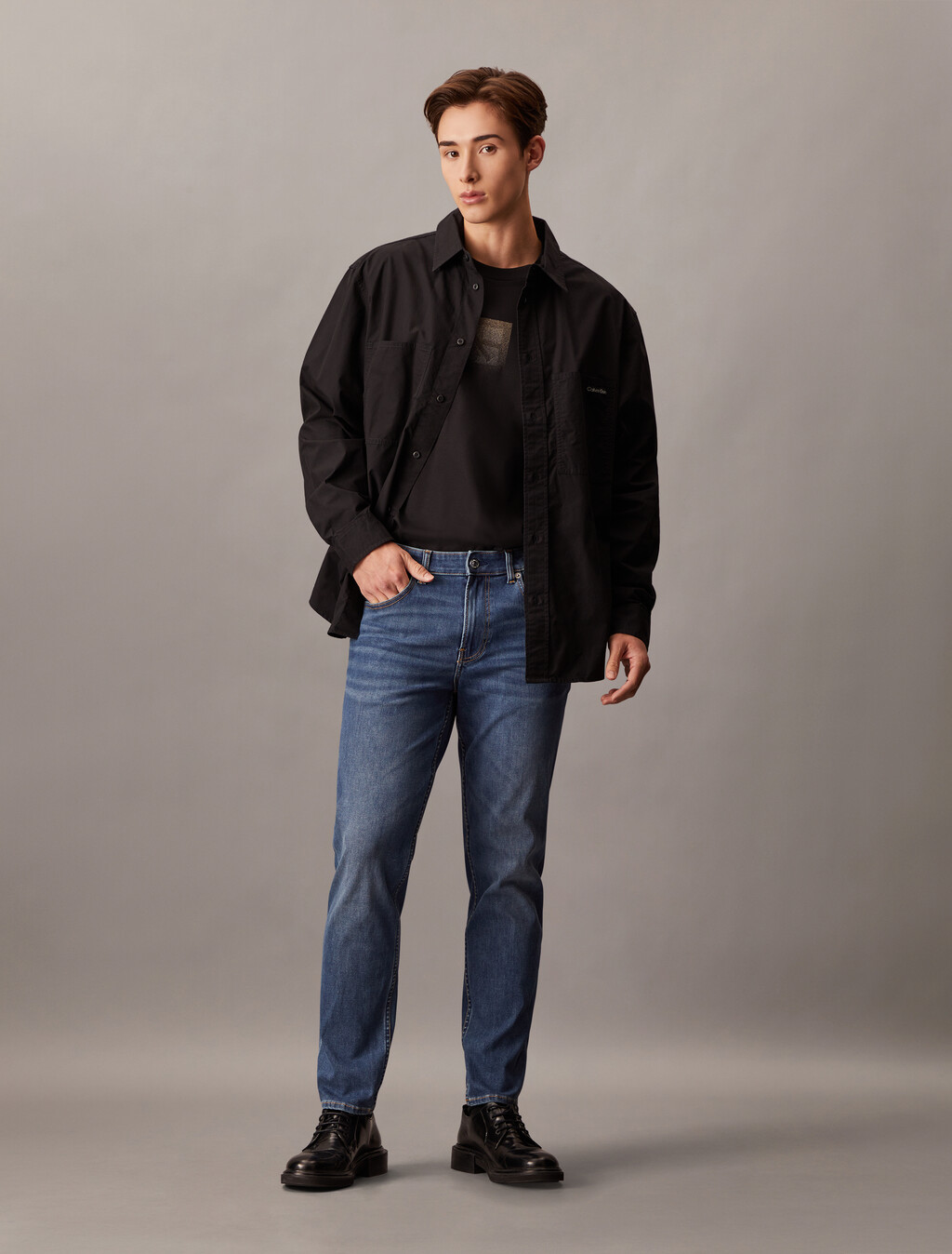 Soft Box Monogram Interlock Tee, Ck Black, hi-res
