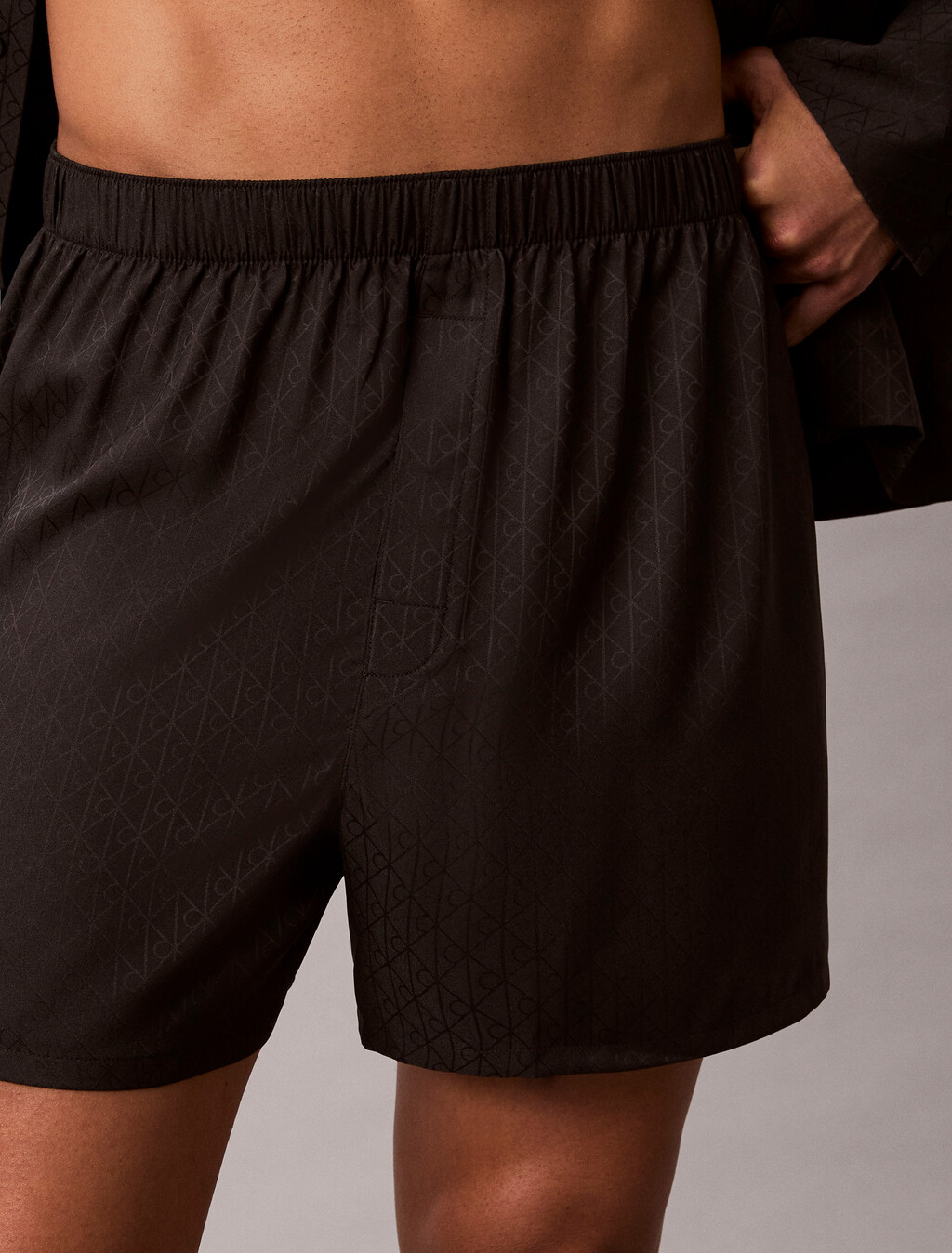 Satin Jacquard Pyjama Shorts, 19524 TEENIE DELUSTER EMBLEM+BLACK/ASHFORD GRAY, hi-res