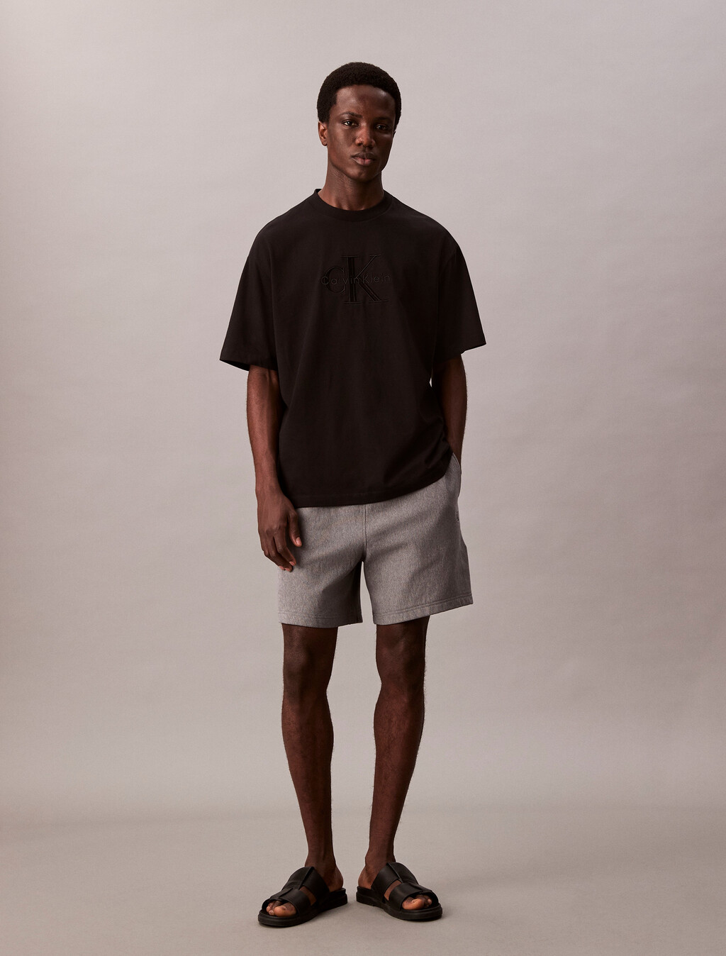 Relaxed Monogram T-shirt, Black, hi-res