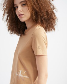 STRAIGHT OMBRE LOGO TEE, Timeless Camel, hi-res