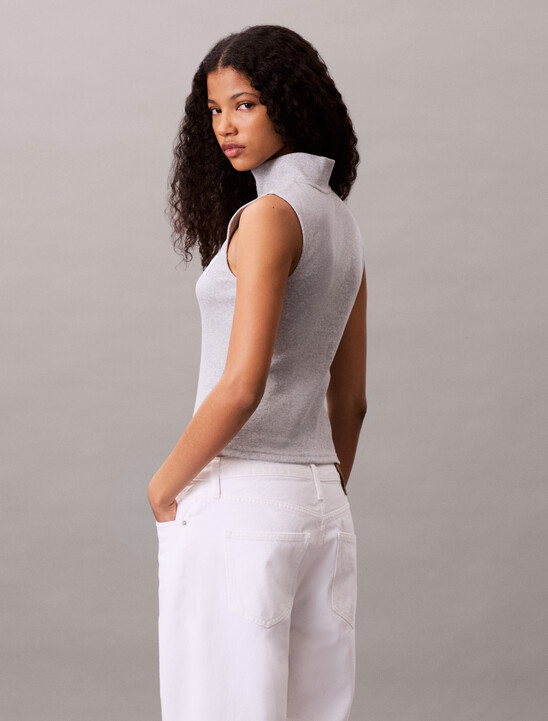 Sleeveless Quarter Zip Top