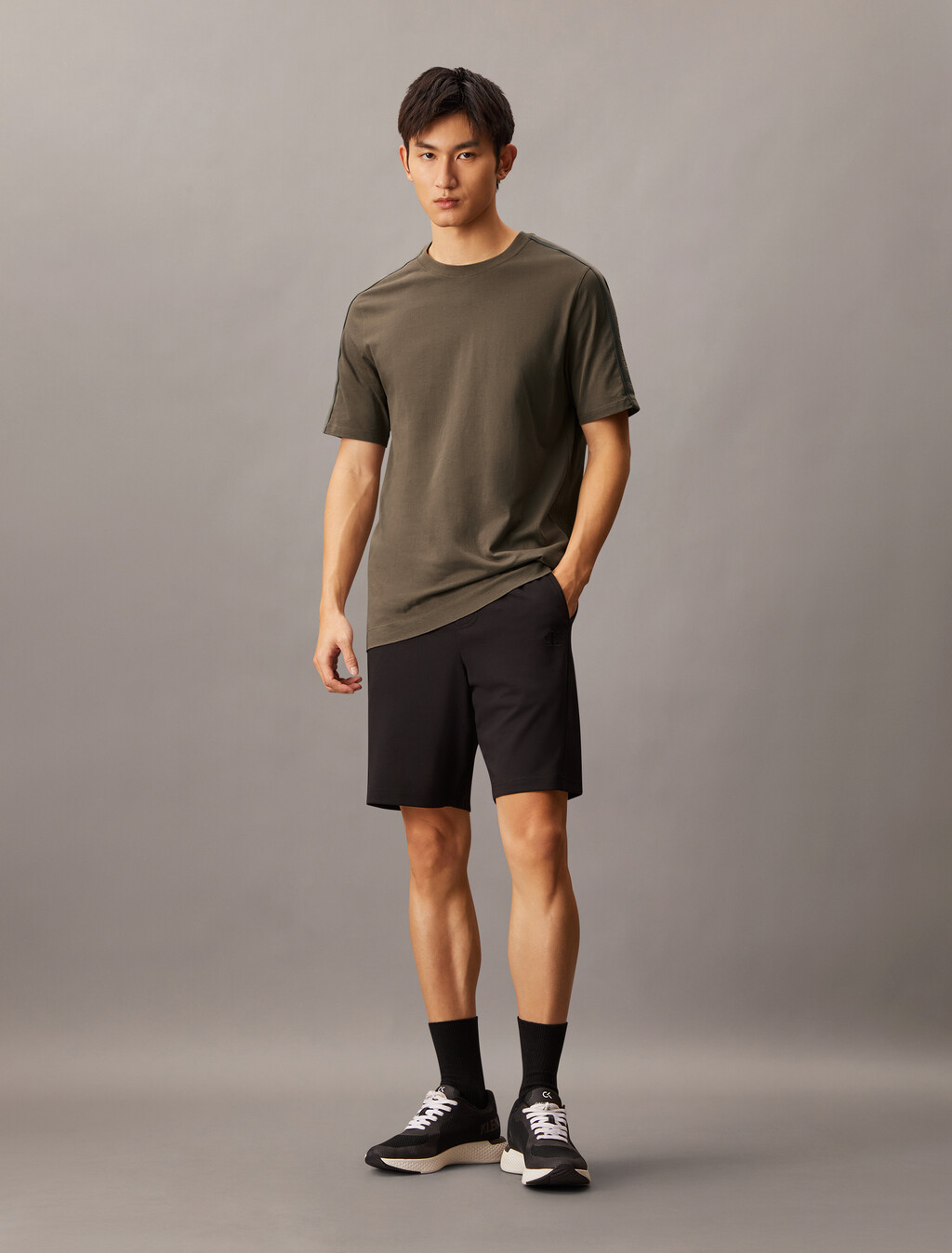 Sport Icon Short Sleeve Tee, Falcon, hi-res