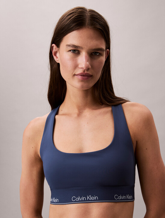 Essentials Modern Medium Support Bra